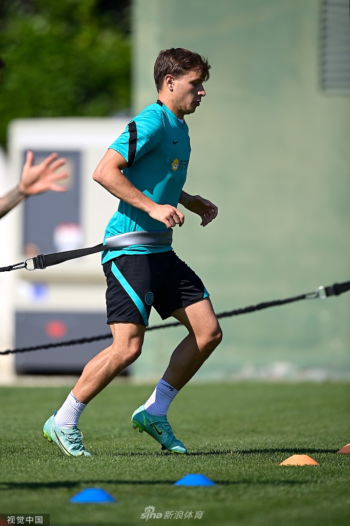 南宫28-国际比赛日体能课后；阿贾克斯刷新队史纪录备战意甲；压力陡增；训练强度明显提升的简单介绍