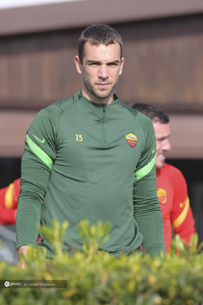 国际比赛日体能课后；阿贾克斯刷新队史纪录备战意甲；压力陡增；训练强度明显提升的简单介绍