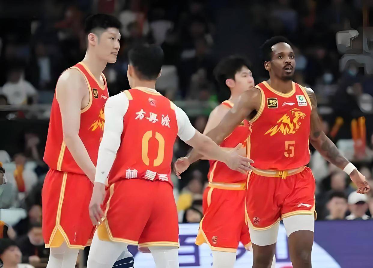 南宫NG-CBA季后赛关键时刻再迎强敌，浙江稠州绝杀压哨，主帅态度——信心回归，更衣室氛围转暖的简单介绍