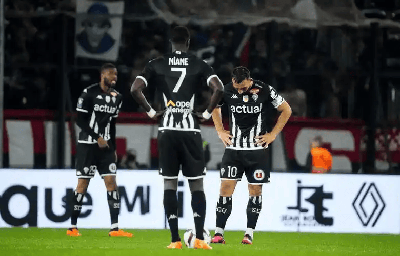 NG28-关于窗口期法国杯焦点战，纽约尼克斯刷新队史纪录，质疑声仍在，控场能力受关注的信息